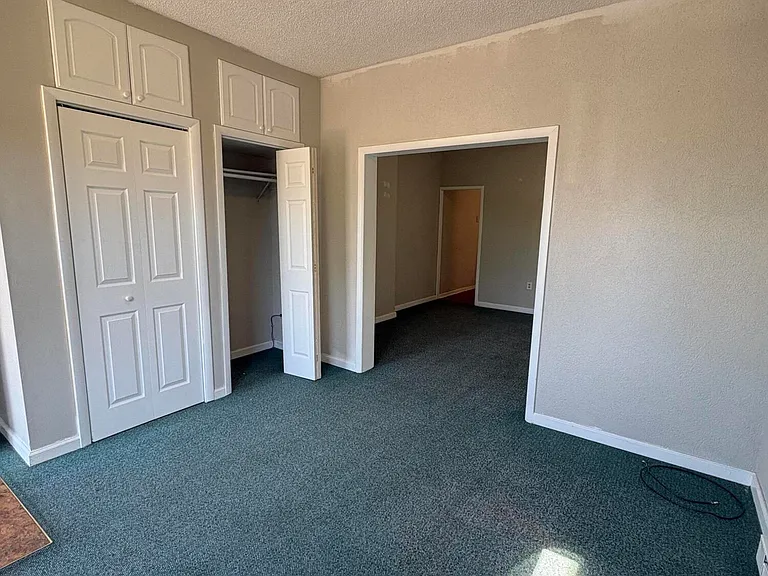 54 Diamond Ave — Photo 3