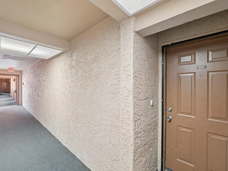 540 N May St #3122 — Photo 2
