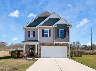 210 Avocet Way, Sneads Ferry, NC 28460