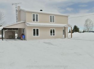 700 Storyland Rd, Horton, ON K7V 3Z8