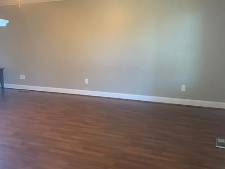 670 Amberdale West Cir — Photo 15