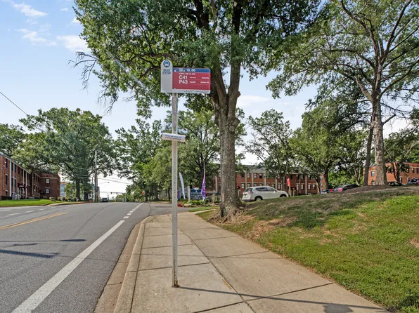 Capitol Square Apartments