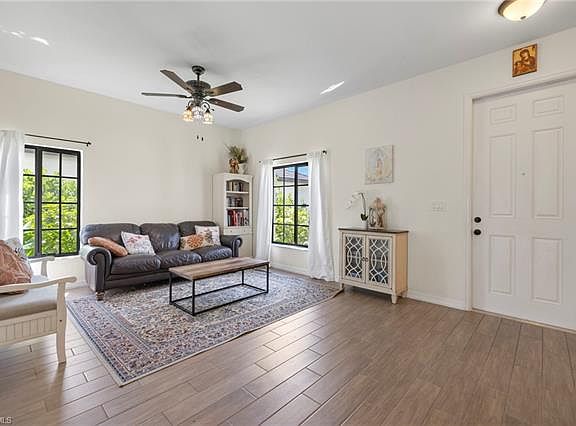 2nd image of 4806 Corrado Ave