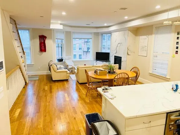 472 Green St #2, Cambridge, MA 02139