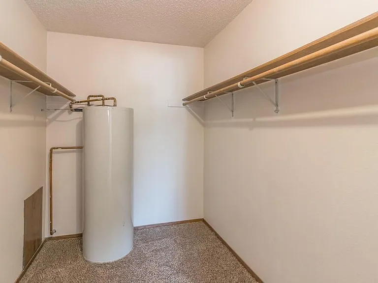 City Walk Apartments — Photo 7