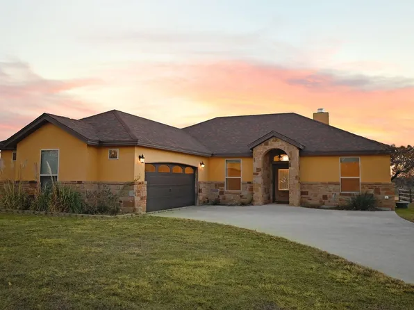 110 Chaumont, Kingsland, TX 78639