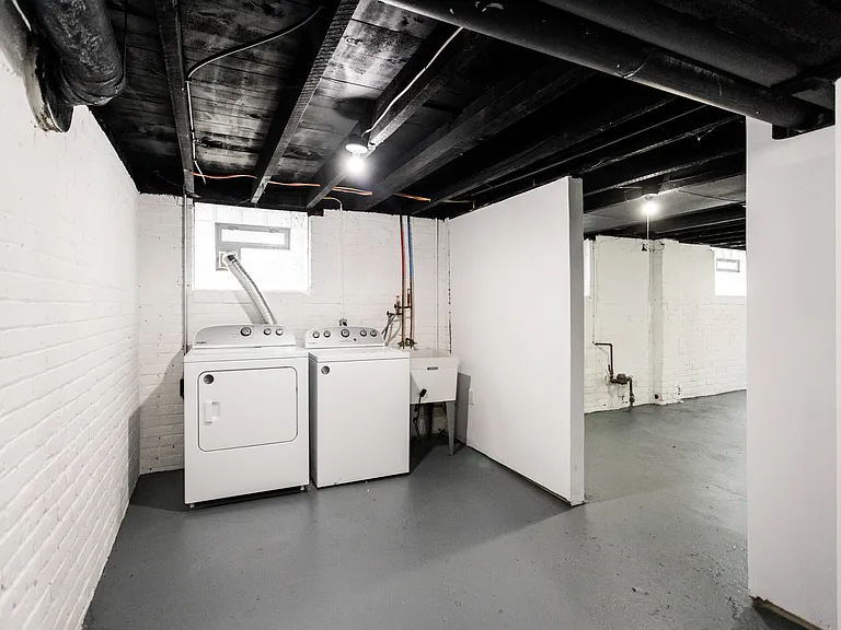 613 E Euclid St — Photo 16