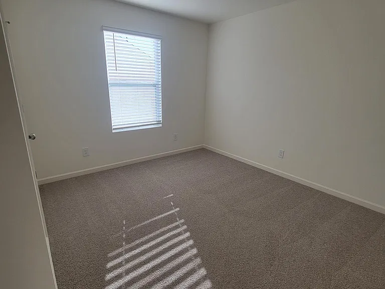 79 Curling Creek Dr — Photo 13