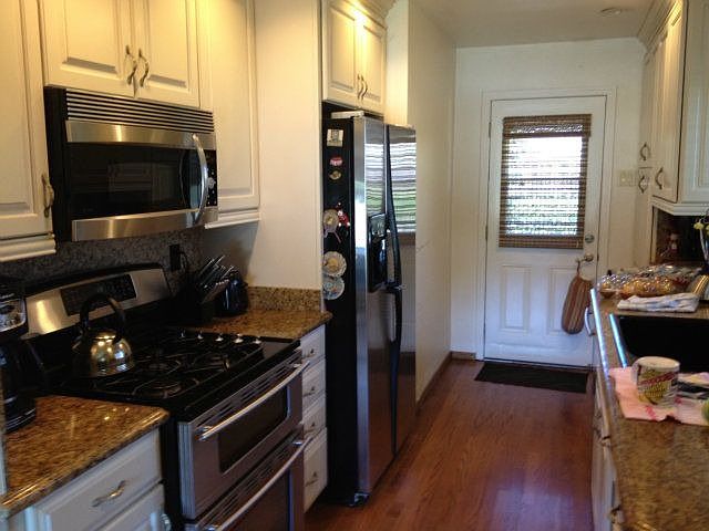 2nd image of 531 Sherwood Dr
