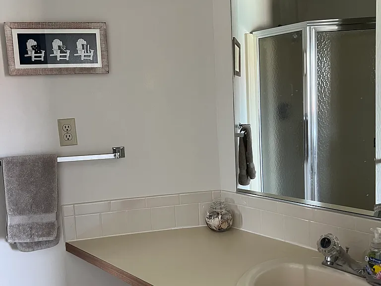 513 W Lakeshore Dr — Photo 9