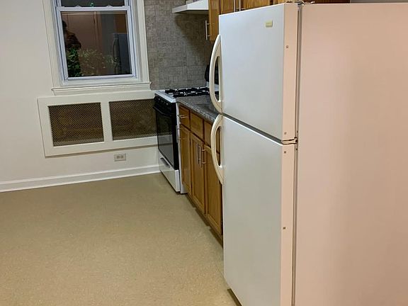 2nd image of 166 Vanderbilt Ave #1D