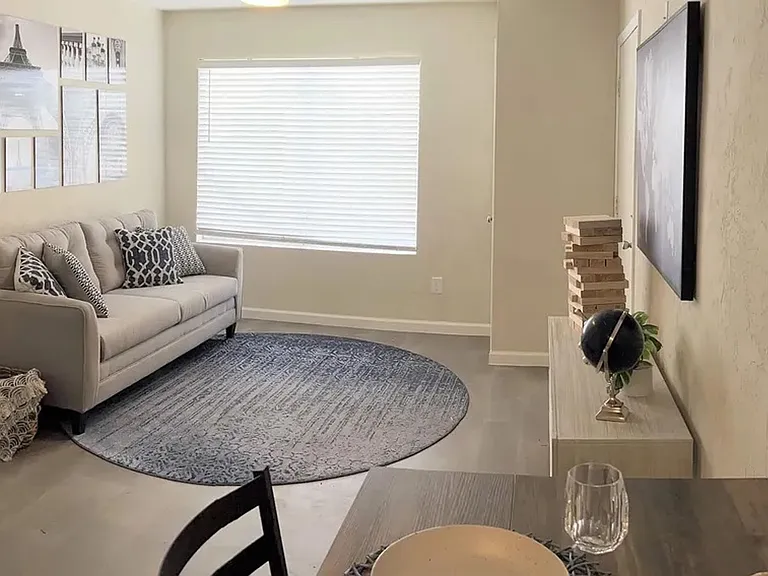 Westside Commons - Beautiful One and Two Bedroom Available NOW! - ONE MONTH FREE!! — Photo 11