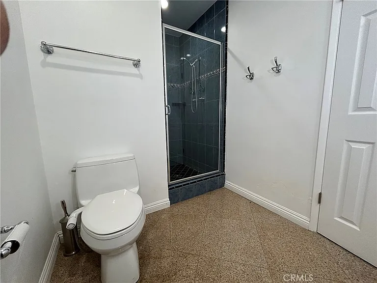 24010 Hatteras St — Photo 19