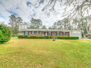 210 Robin Hood Rd, Thomasville, GA 31792