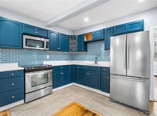 66 Farmington Ave, Providence, RI 02909