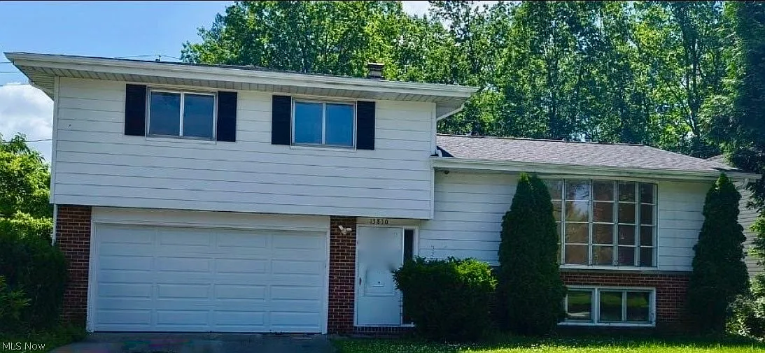 13810 Martin Dr photo 1