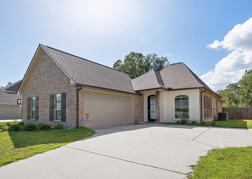 1st image of 18203 River Landing Dr