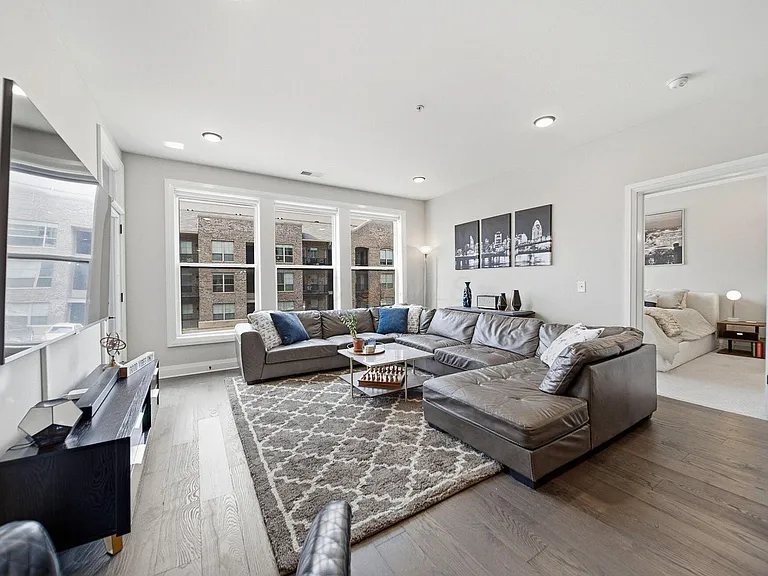 751 N 6th St #205 — Photo 10