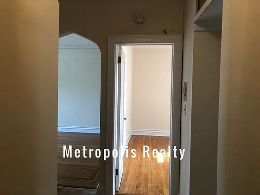 Rented by Metropolis International Realty Inc. | media 19