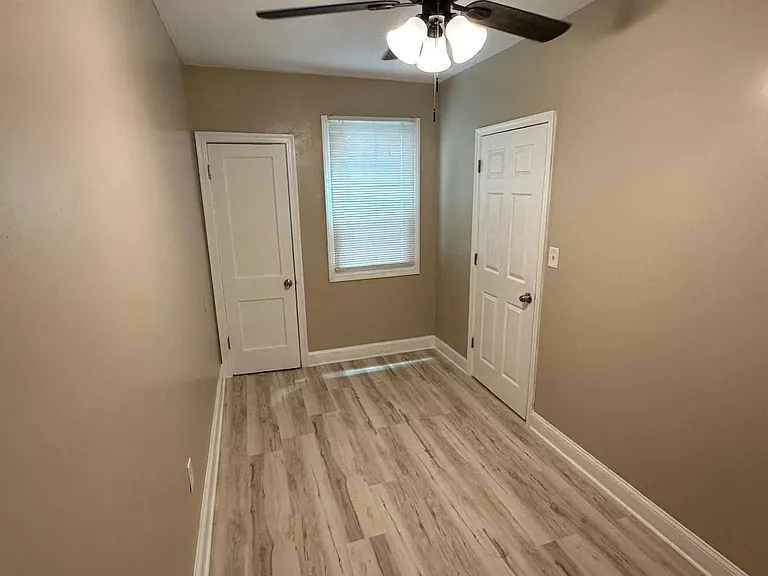 1720 R St SE — Photo 3