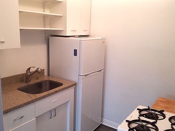 5th image of 354 W Elk Ave APT D