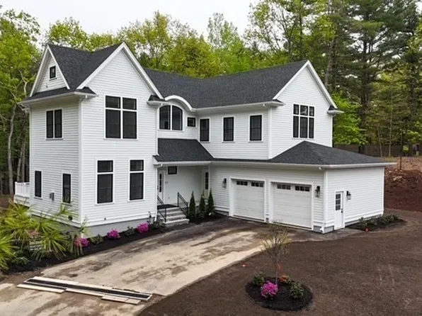 213 Sandy Valley Rd, Dedham, MA 02026