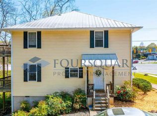 100 Umstead Dr, Chapel Hill, NC 27516