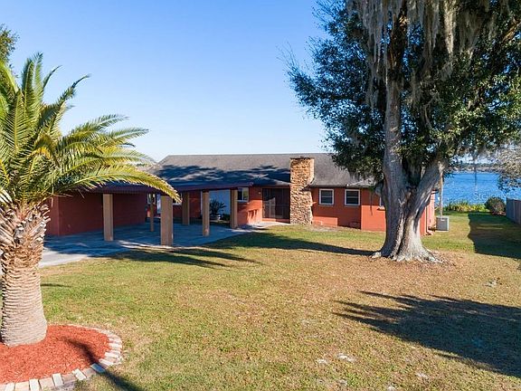 3rd image of 375 Loch Leven Ln