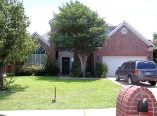 2404 Harvard Dr, Flower Mound, TX 75022