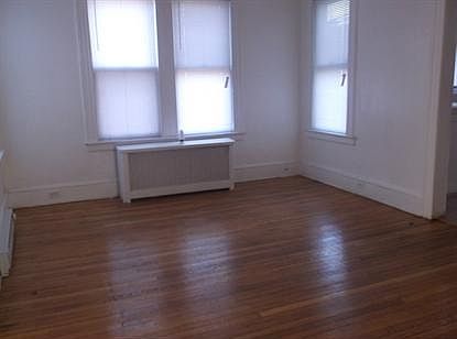5th image of 106 Brighton Ave