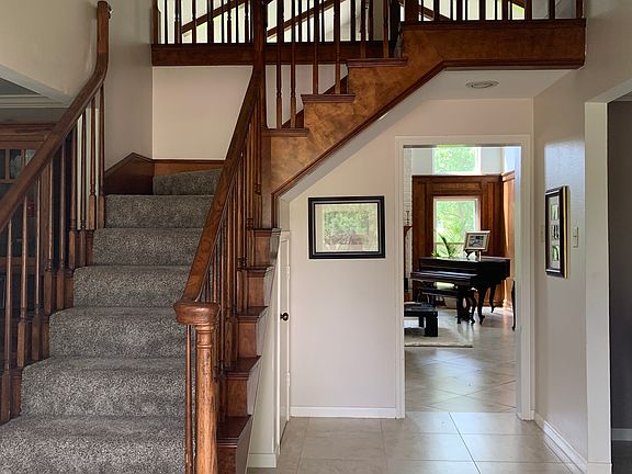 4th image of 3022 Hampton Dr