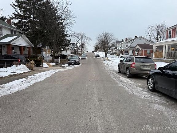 5th image of 60 E Maplewood Ave