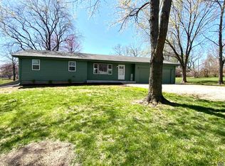 2705 NE Spring Creek Dr, Topeka, KS 66617