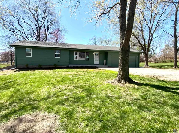 2705 NE Spring Creek Dr, Topeka, KS 66617