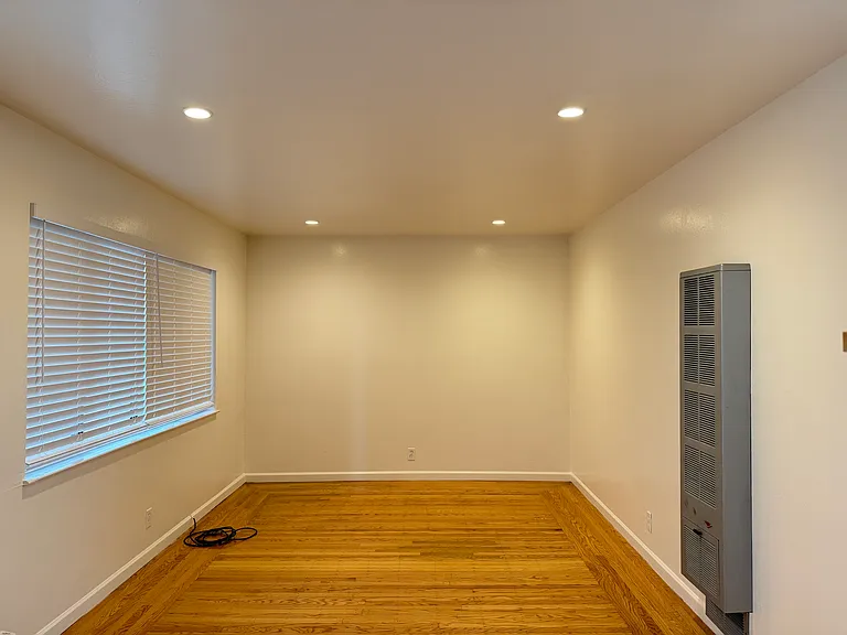 2310 Roosevelt Ave #1 — Photo 6