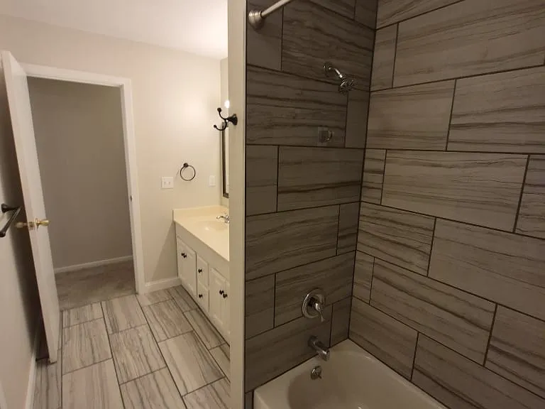 6386 Taylor Rd — Photo 15
