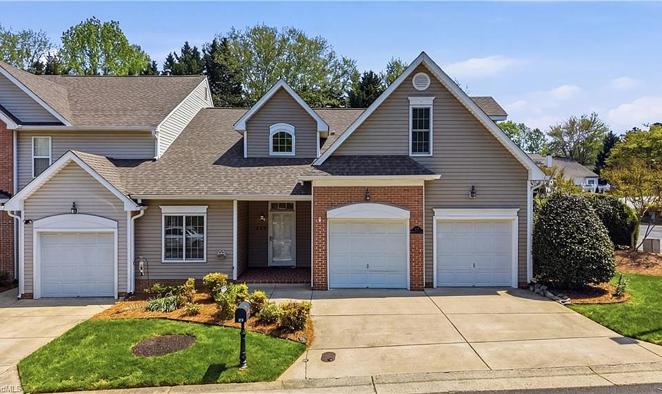 1st image of 223 Misty Waters Ln