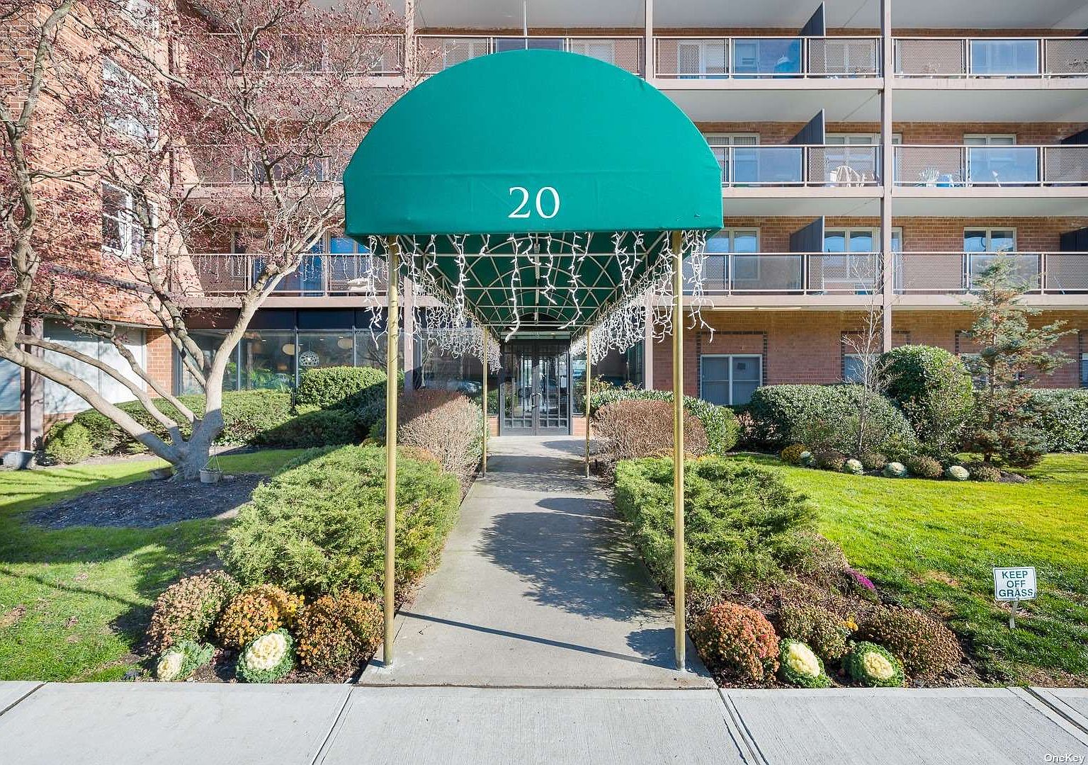 20 Wendell Street UNIT 12C, Hempstead, NY 11550 Zillow