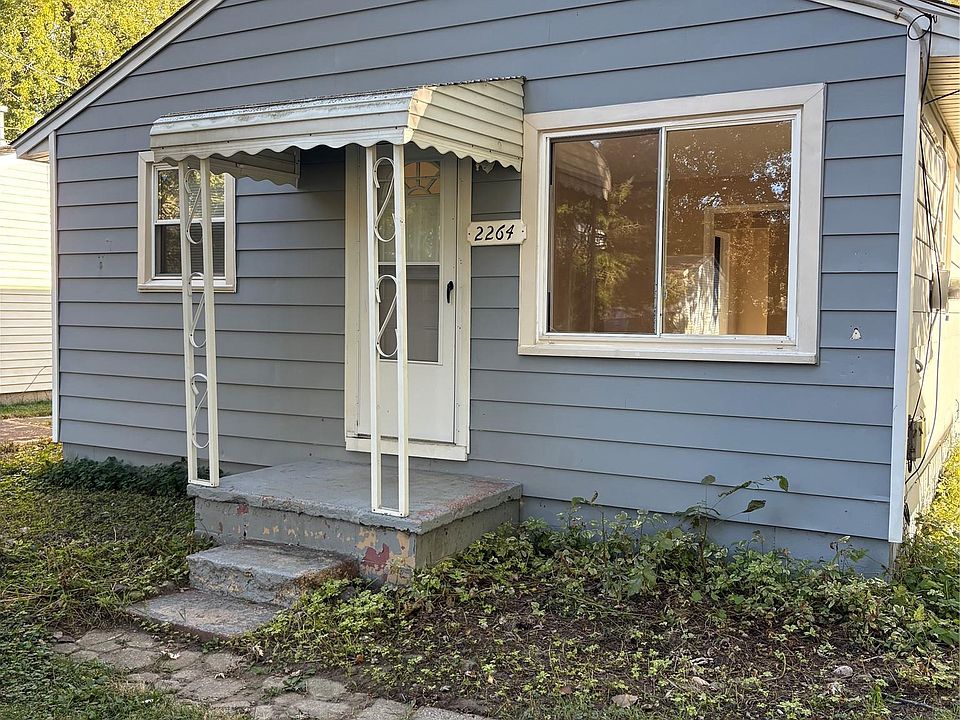 1st image of 2264 E Schumacher St