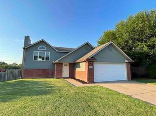 4586 Westlake Ct, Wichita, KS 67220