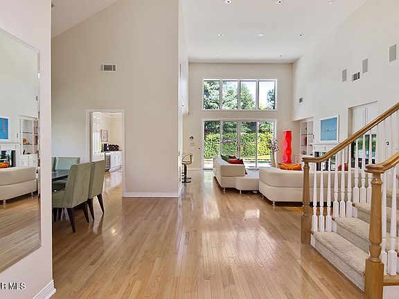 4th image of 255 Rosemont Ct #762