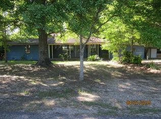 319 Lampton Rd, Sumrall, MS 39482