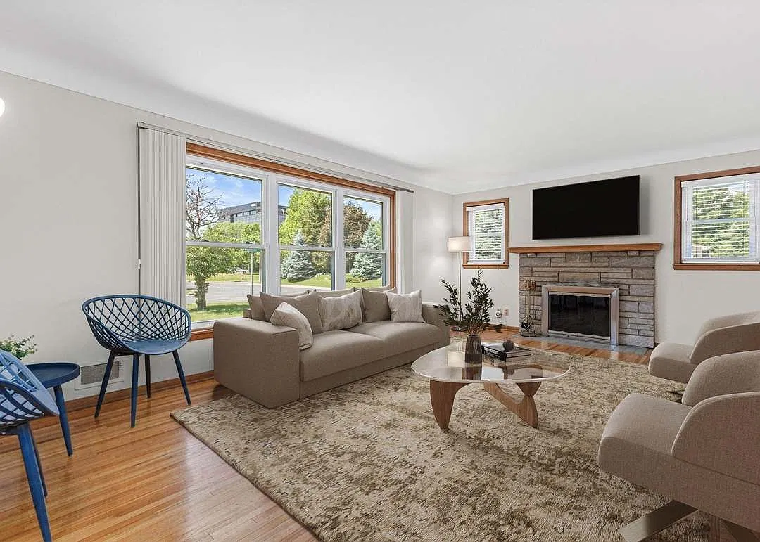 4 bed, 2675 sqft, $3,400 — Photo 1