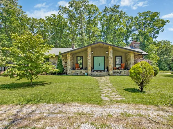 1441 Pennsylvania Ave, Jamestown, TN 38556