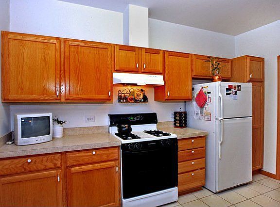 3rd image of 3704 Brookside Ct