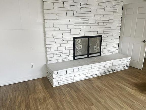 5th image of 3802 41st St