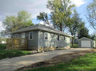 2216 Reynolds St, Fort Wayne, IN 46803