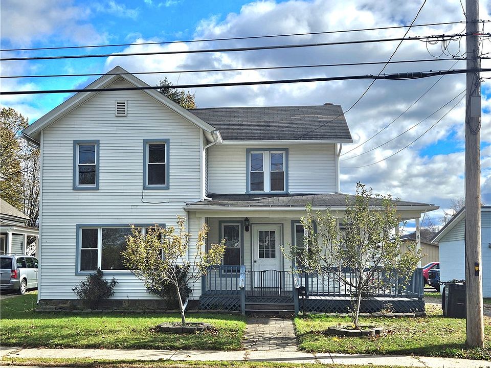 1st image of 214 S Lackawanna St