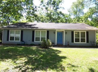 950 Jackson Creek Cir, Mobile, AL 36695