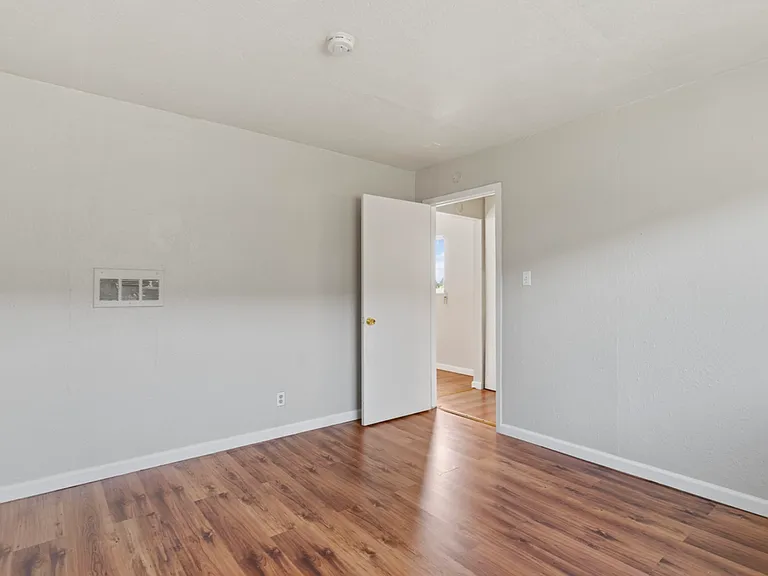 128 Catron Dr #C — Photo 11